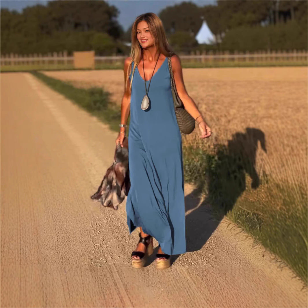 Robe à bretelles et col en V